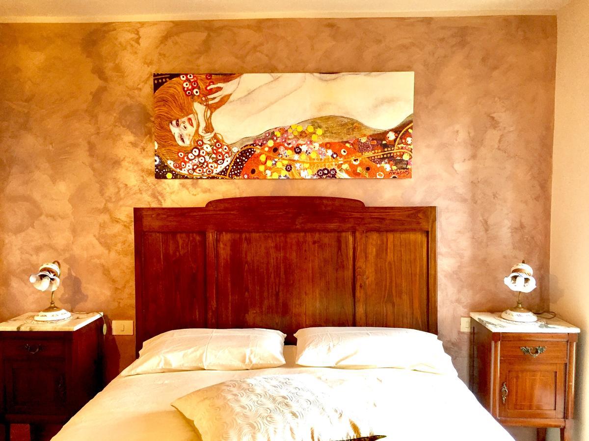 Bed and Breakfast Il Borgo Antico Рокка-Массіма Екстер'єр фото