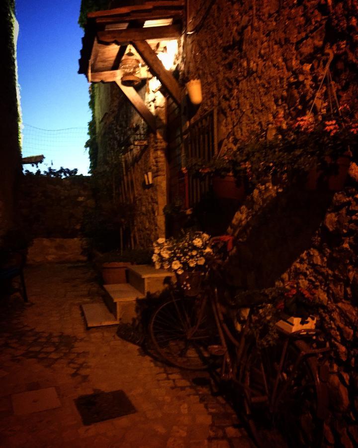 Bed and Breakfast Il Borgo Antico Рокка-Массіма Екстер'єр фото